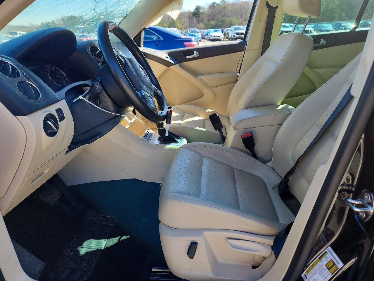 2015 Volkswagen Tiguan S - Фото 7