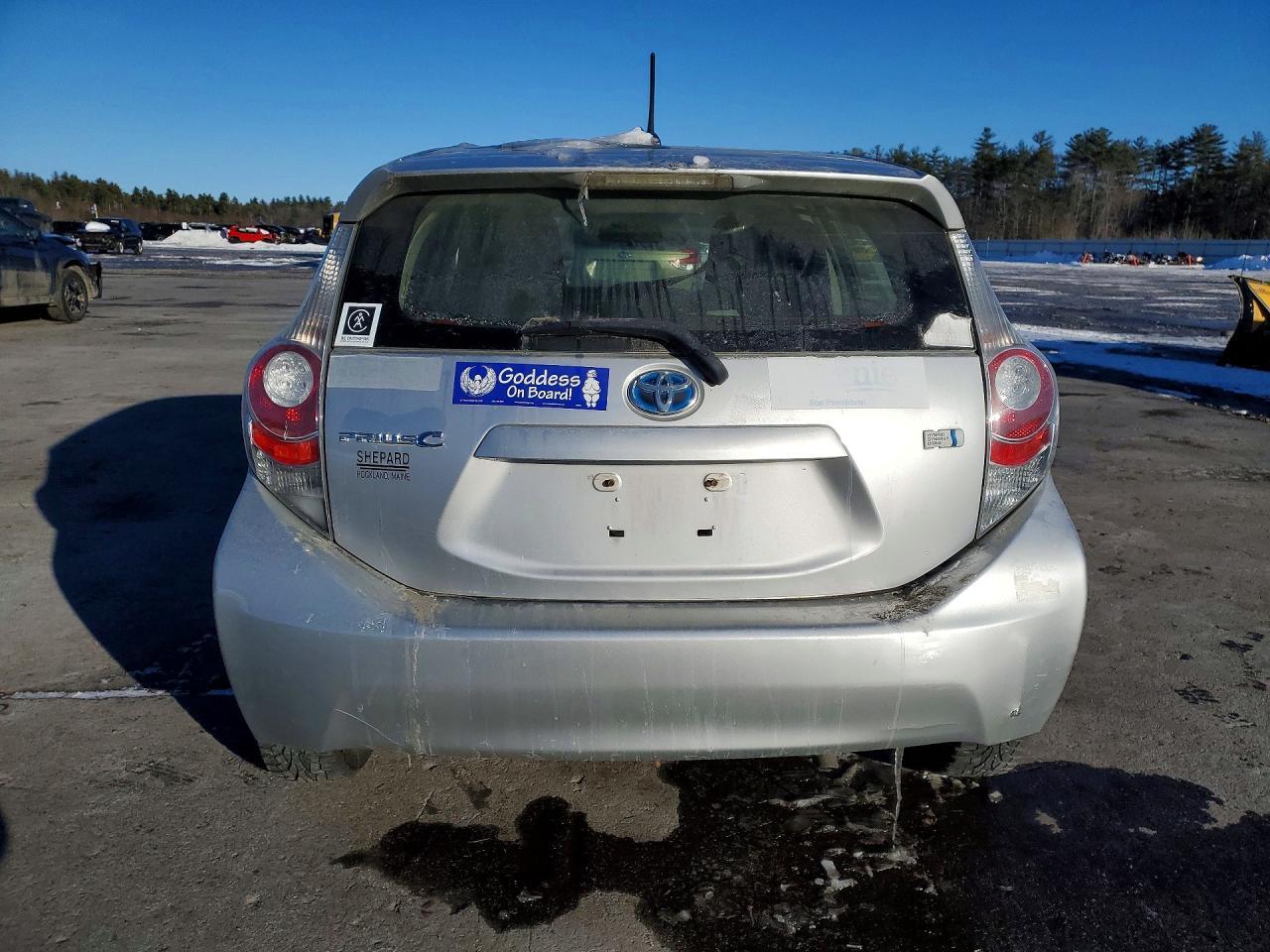 2014 Toyota Prius C - Фото 6