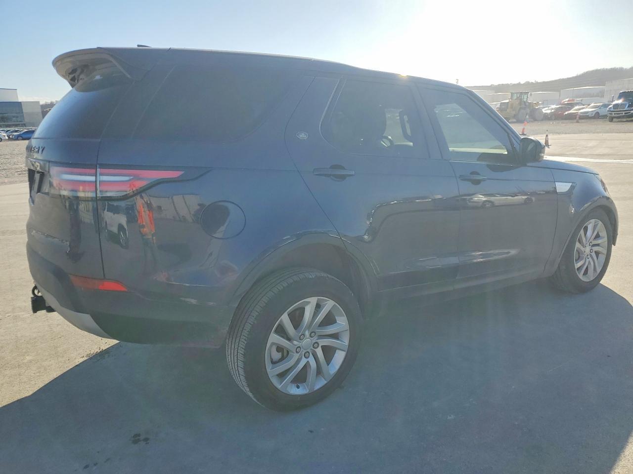 2018 Land Rover Discovery Hse - Фото 3