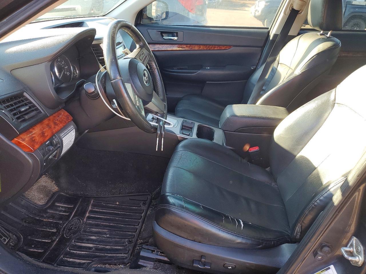 2011 Subaru Outback 3.6R Limited - Фото 7