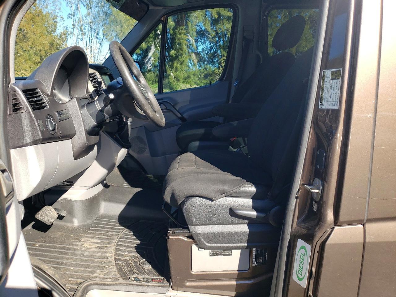 2017 Mercedes-Benz Sprinter 2500 - Фото 7