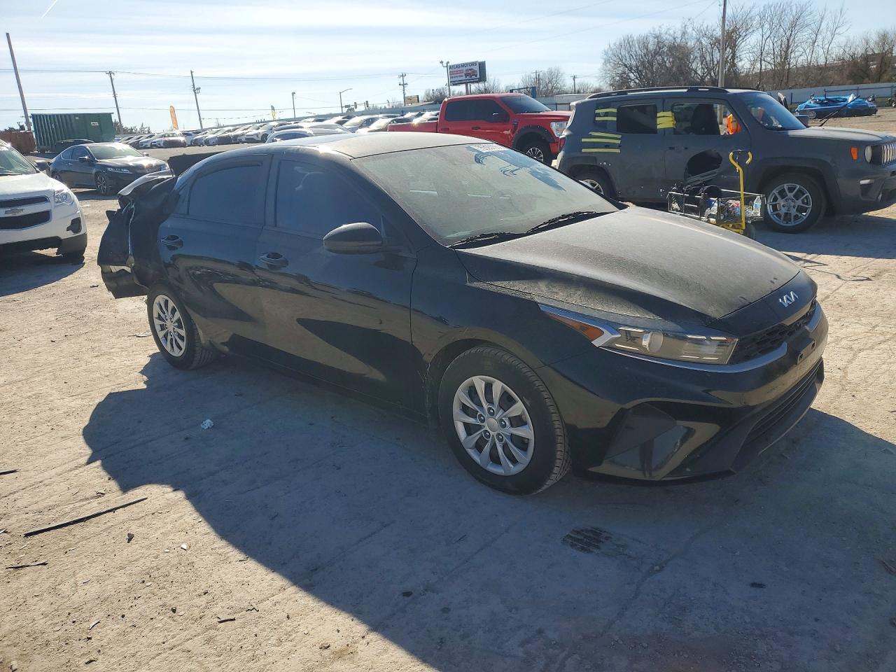 2022 Kia Forte Fe - Image 4