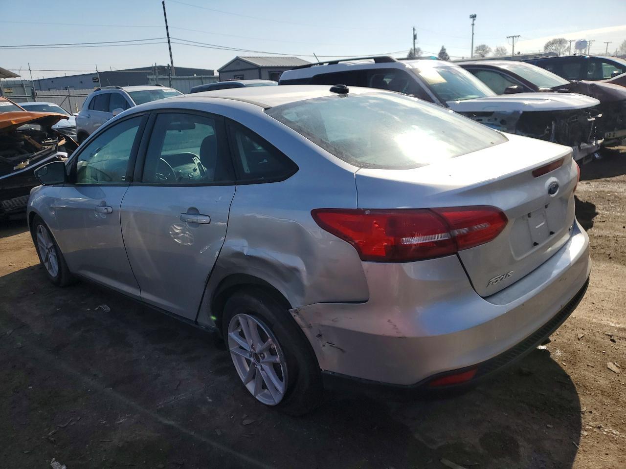 2018 Ford Focus Se - Image 2