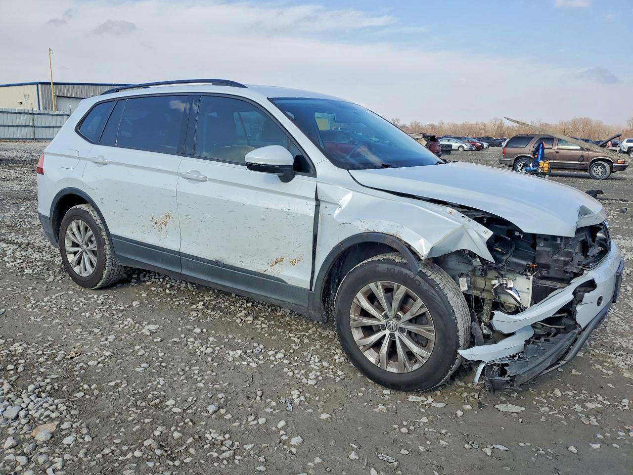 2018 Volkswagen Tiguan S - Image 4