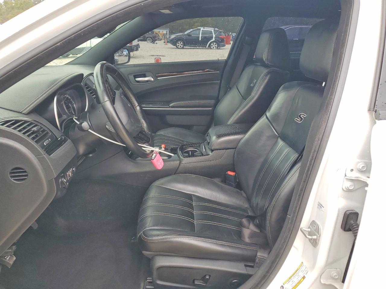 2021 Chrysler 300 S - Фото 7