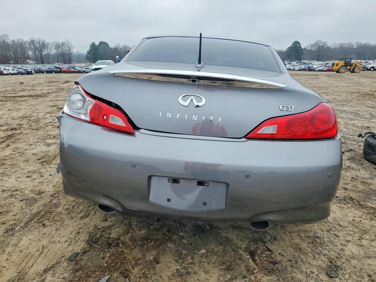 2012 Infiniti G37 Convertible Base - Фото 6