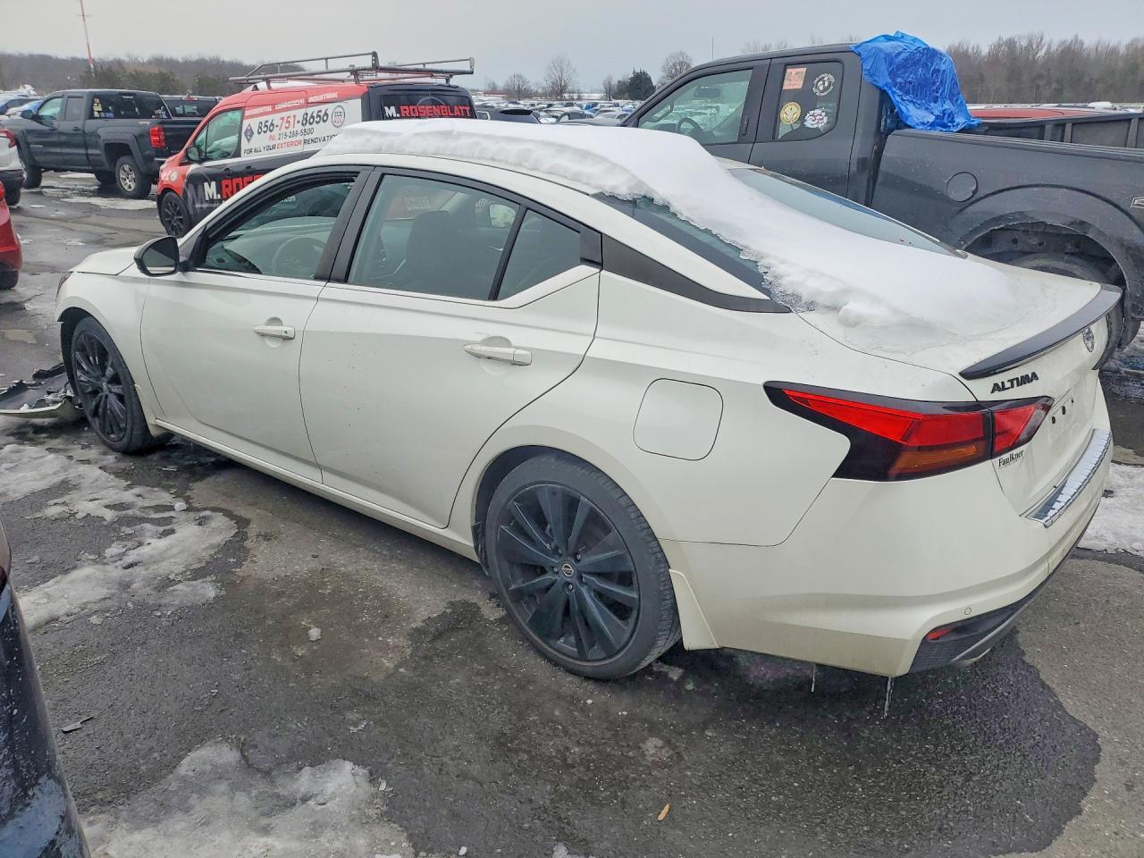 2022 Nissan Altima Sr - Фото 2