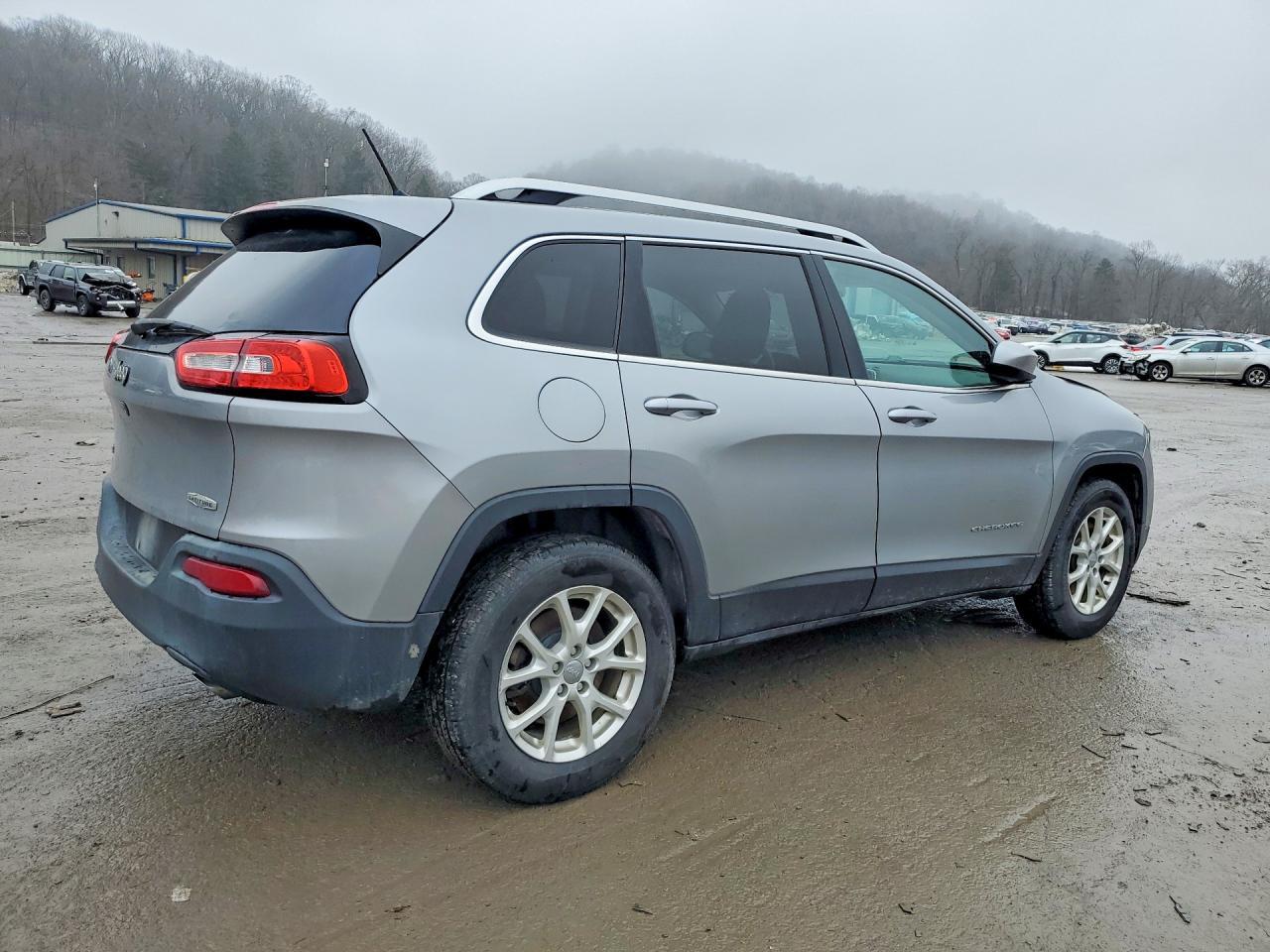 2014 Jeep Cherokee Latitude - Image 3