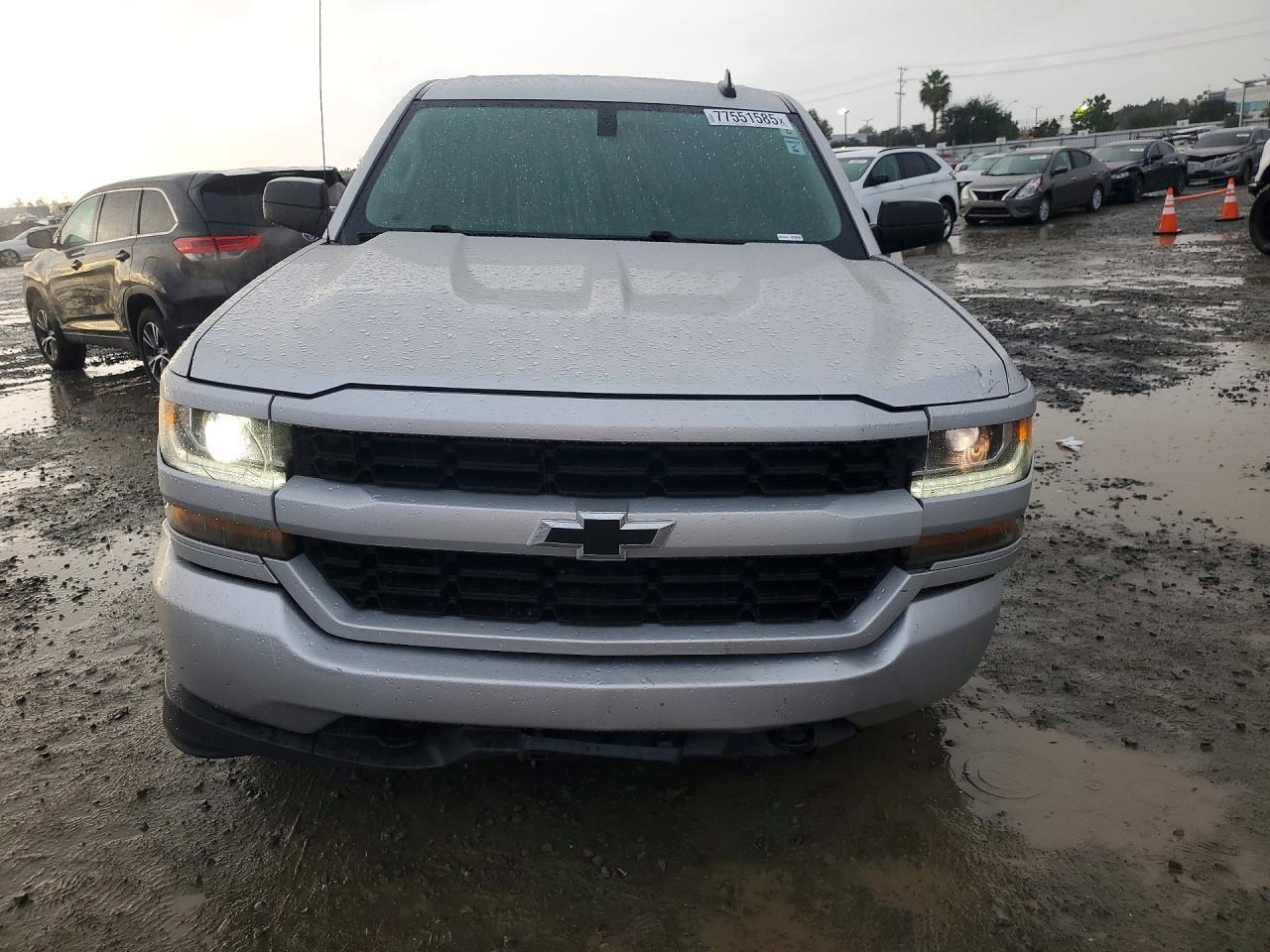 2018 Chevrolet Silverado C1500 Custom - Фото 5