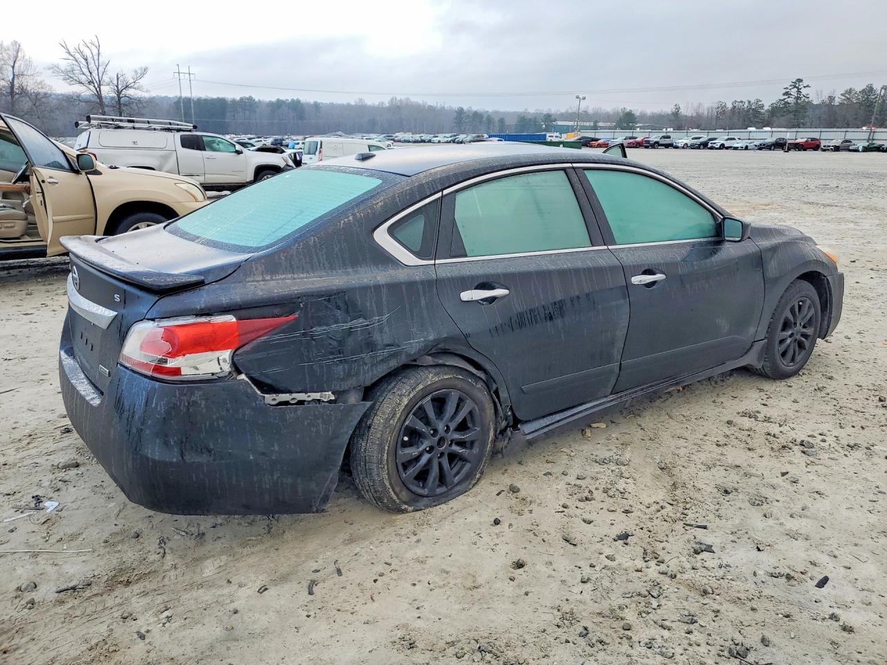 2015 Nissan Altima 2.5 S - Image 3