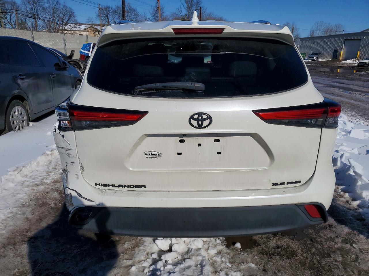 2021 Toyota Highlander Xle - Image 6
