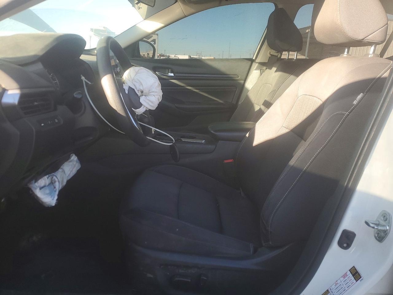 2020 Nissan Altima S - Image 7