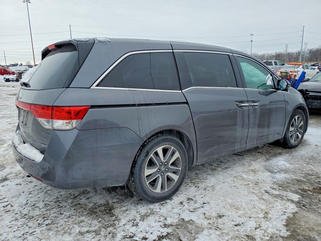 2017 Honda Odyssey Touring - Фото 3