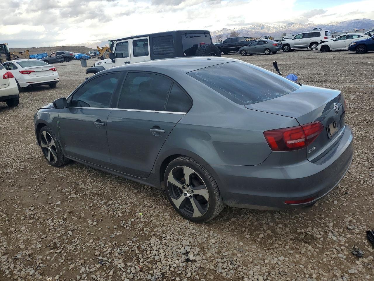 2017 Volkswagen Jetta S - Фото 2