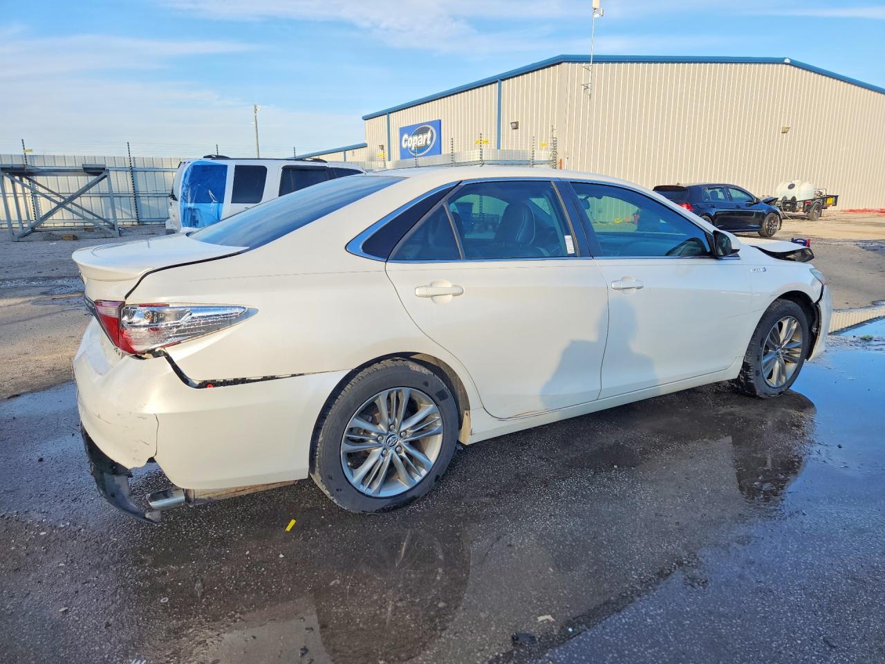 2016 Toyota Camry Hybrid - Фото 3