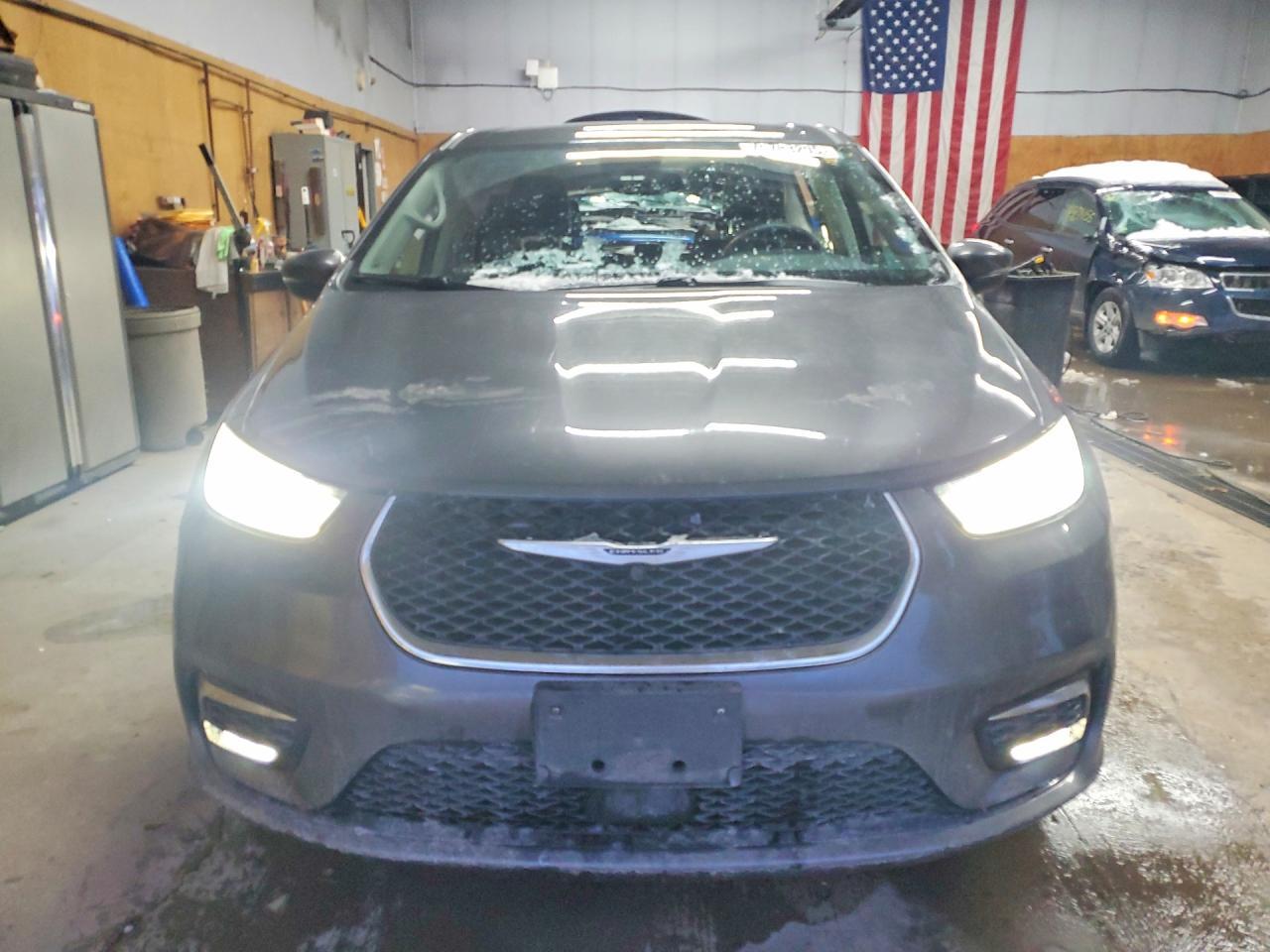 2023 Chrysler Pacifica Touring L - Фото 5