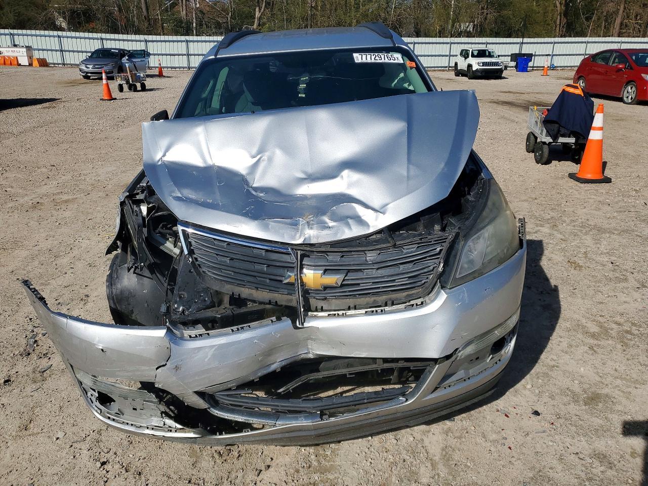 2016 Chevrolet Traverse Ls - Image 5