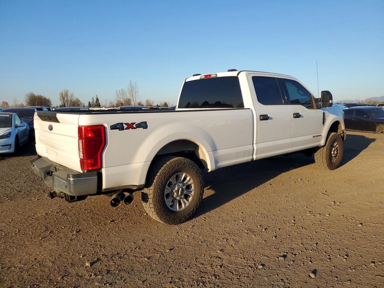 2021 Ford F250 Super Duty - Фото 3