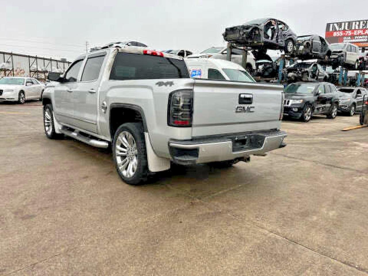 2014 GMC Sierra K1500 Denali - Image 3