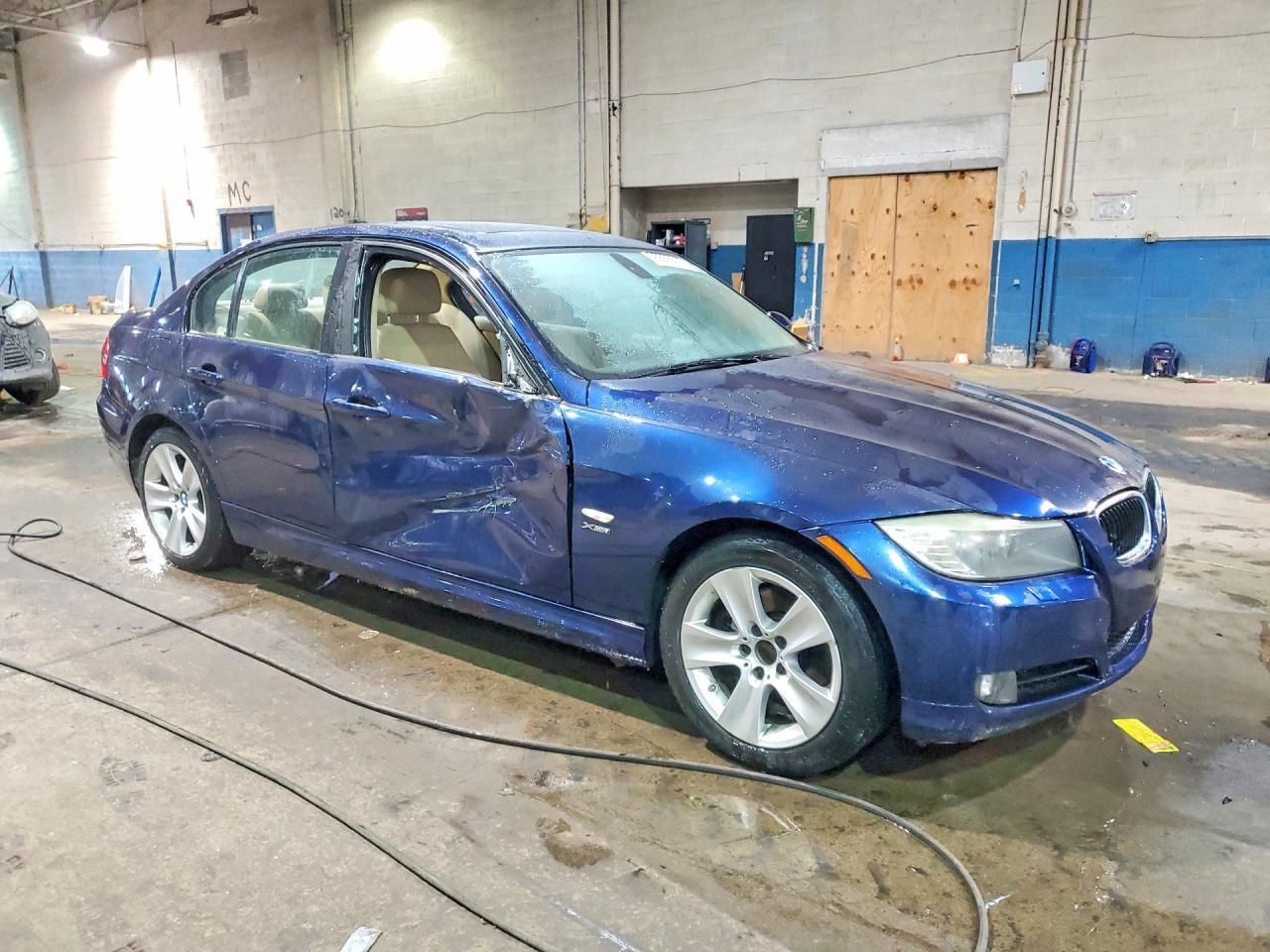 2011 BMW 328 Xi - Фото 4