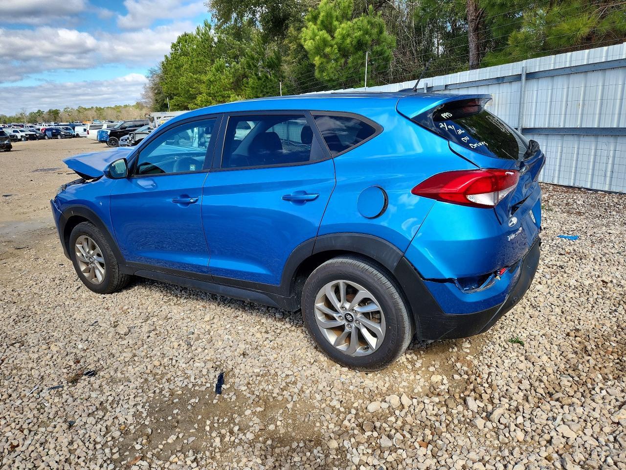 2017 Hyundai Tucson Se - Image 2