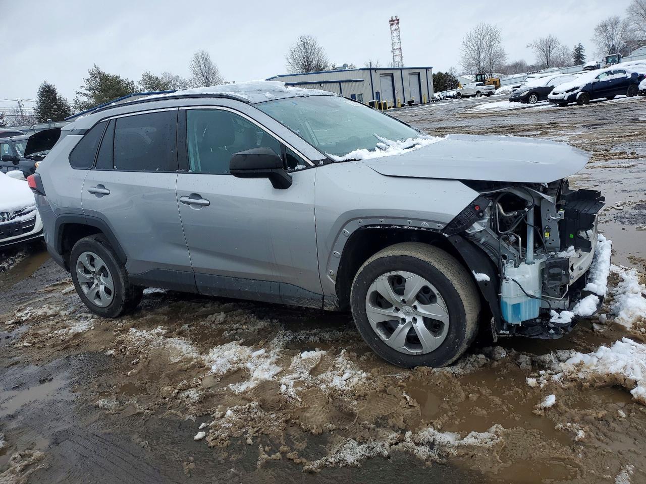 2021 Toyota Rav4 Le - Image 4