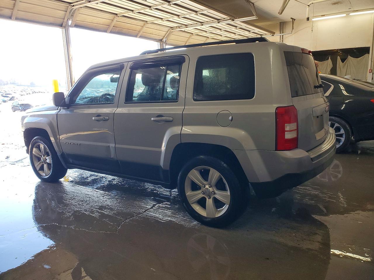 2017 Jeep Patriot Latitude - Image 2