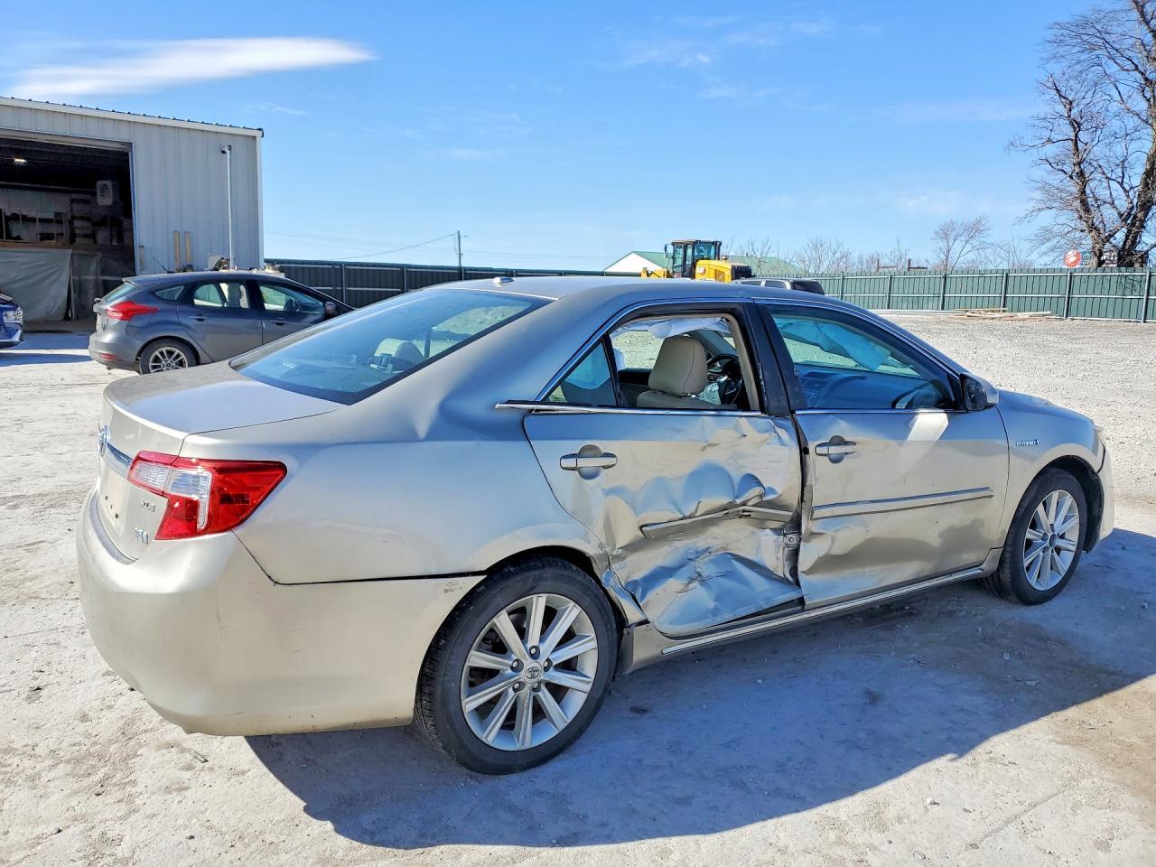 2013 Toyota Camry Hybrid - Фото 3
