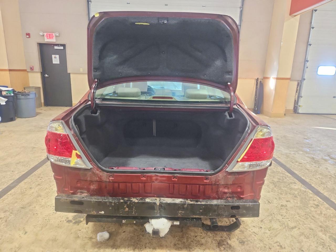 2006 Toyota Camry Le - Image 6