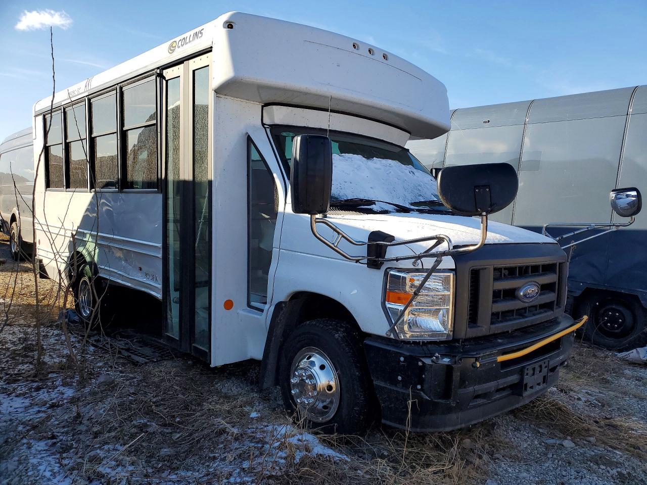 2025 Ford Econoline E350 Super Duty Cutaway Van - Фото 4