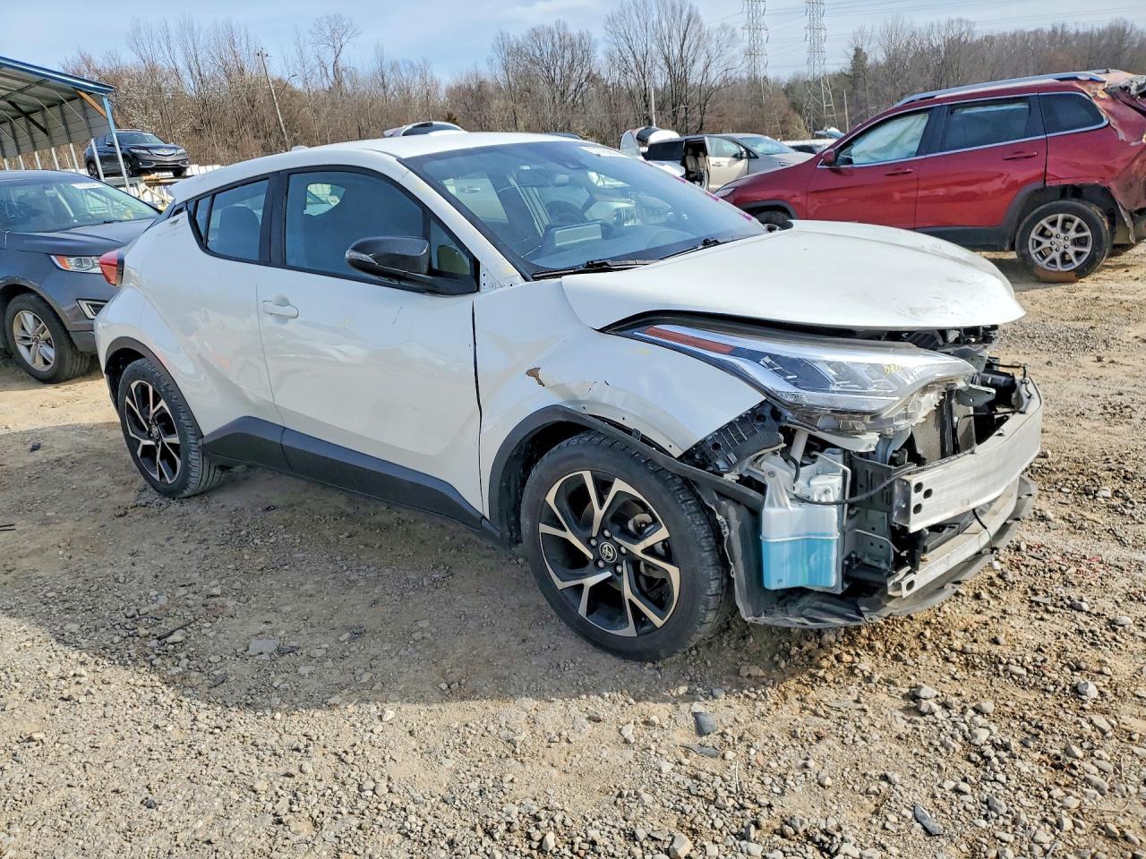 2020 Toyota C-Hr Xle - Image 4