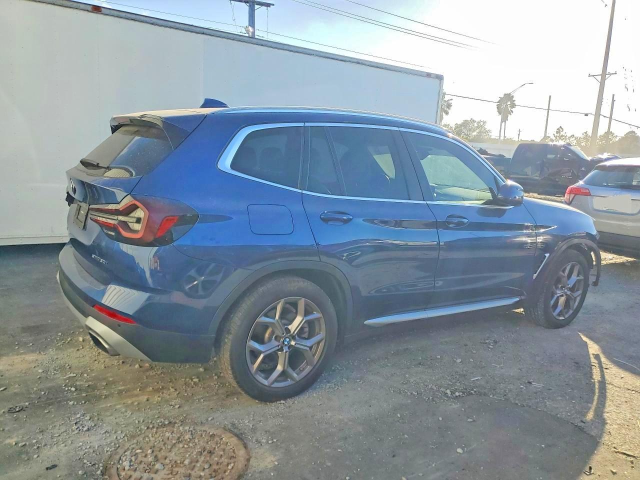 2022 BMW X3 Sdrive30I - Фото 3