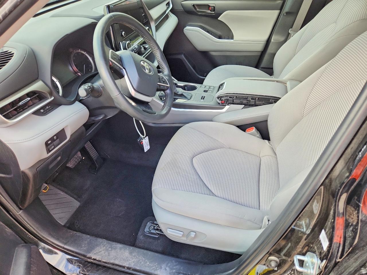 2024 Toyota Highlander Le - Фото 7