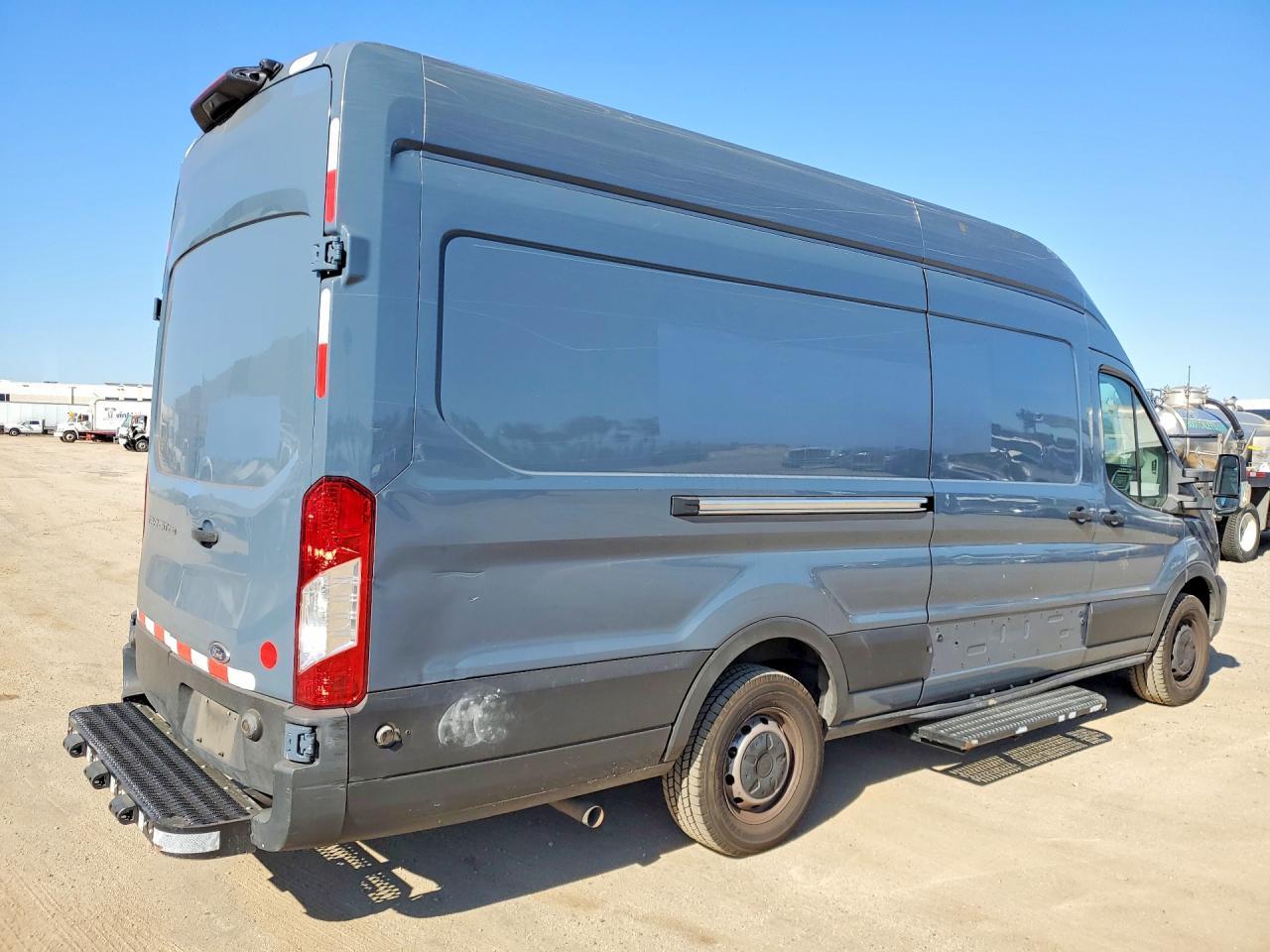 2021 Ford Transit T-250 Cargo ** R & D * Pri Fleet ** - Фото 3