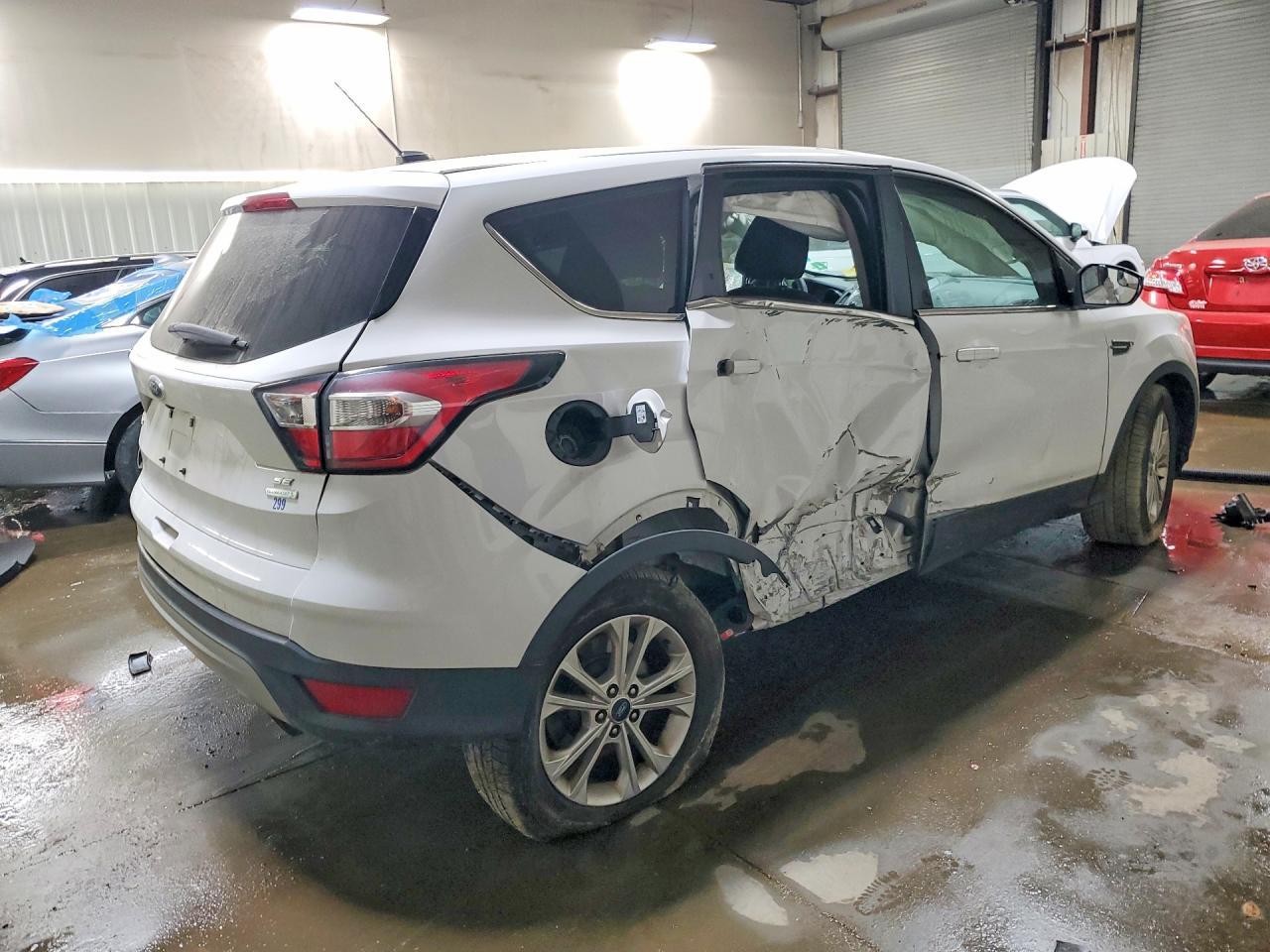 2017 Ford Escape Se - Фото 3