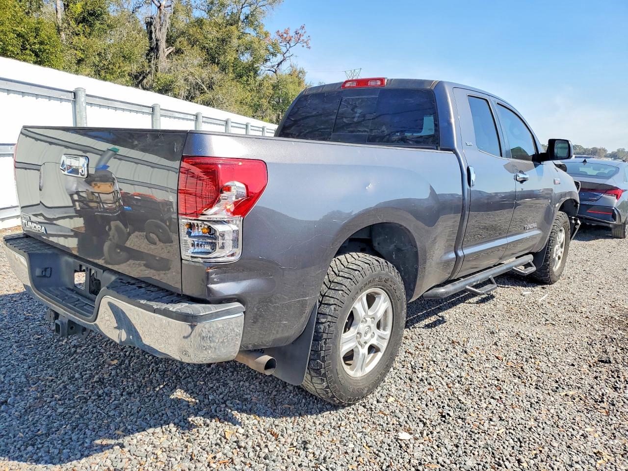 2013 Toyota Tundra Double Cab Sr5 - Фото 3
