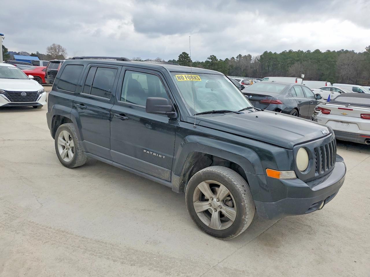 2013 Jeep Patriot Latitude - Фото 4