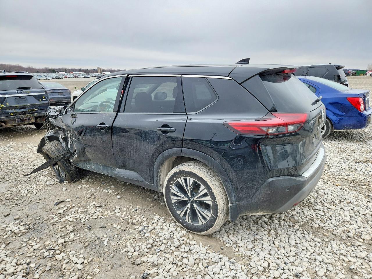 2021 Nissan Rogue Sv - Image 2