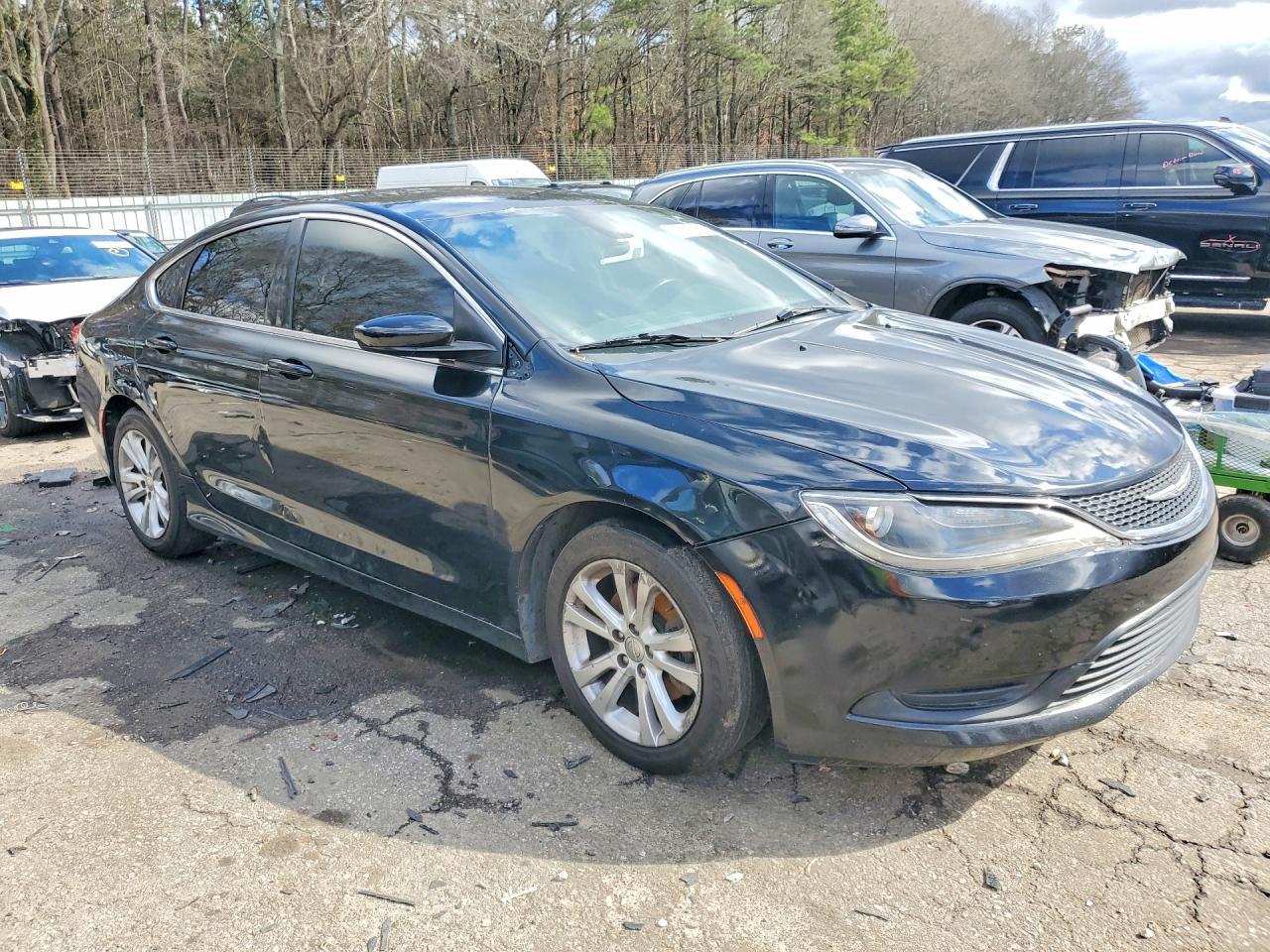 2016 Chrysler 200 Lx - Фото 4