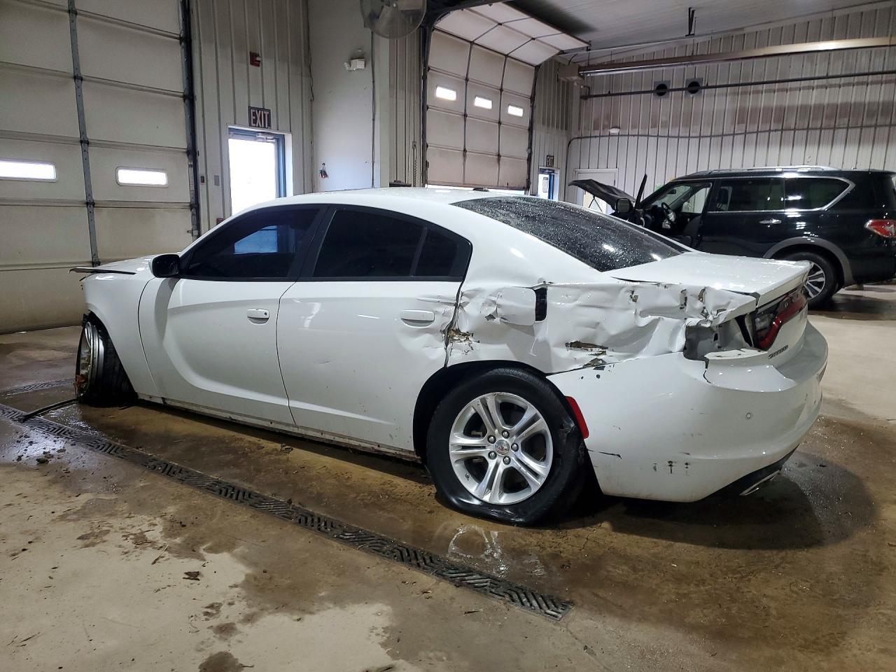 2022 Dodge Charger Sxt - Фото 2