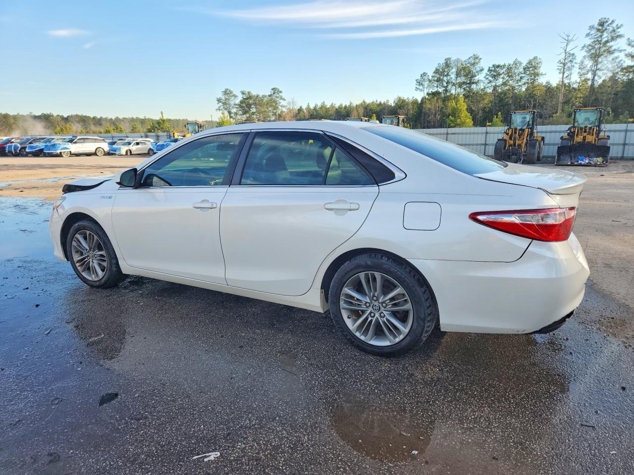 2016 Toyota Camry Hybrid - Фото 2
