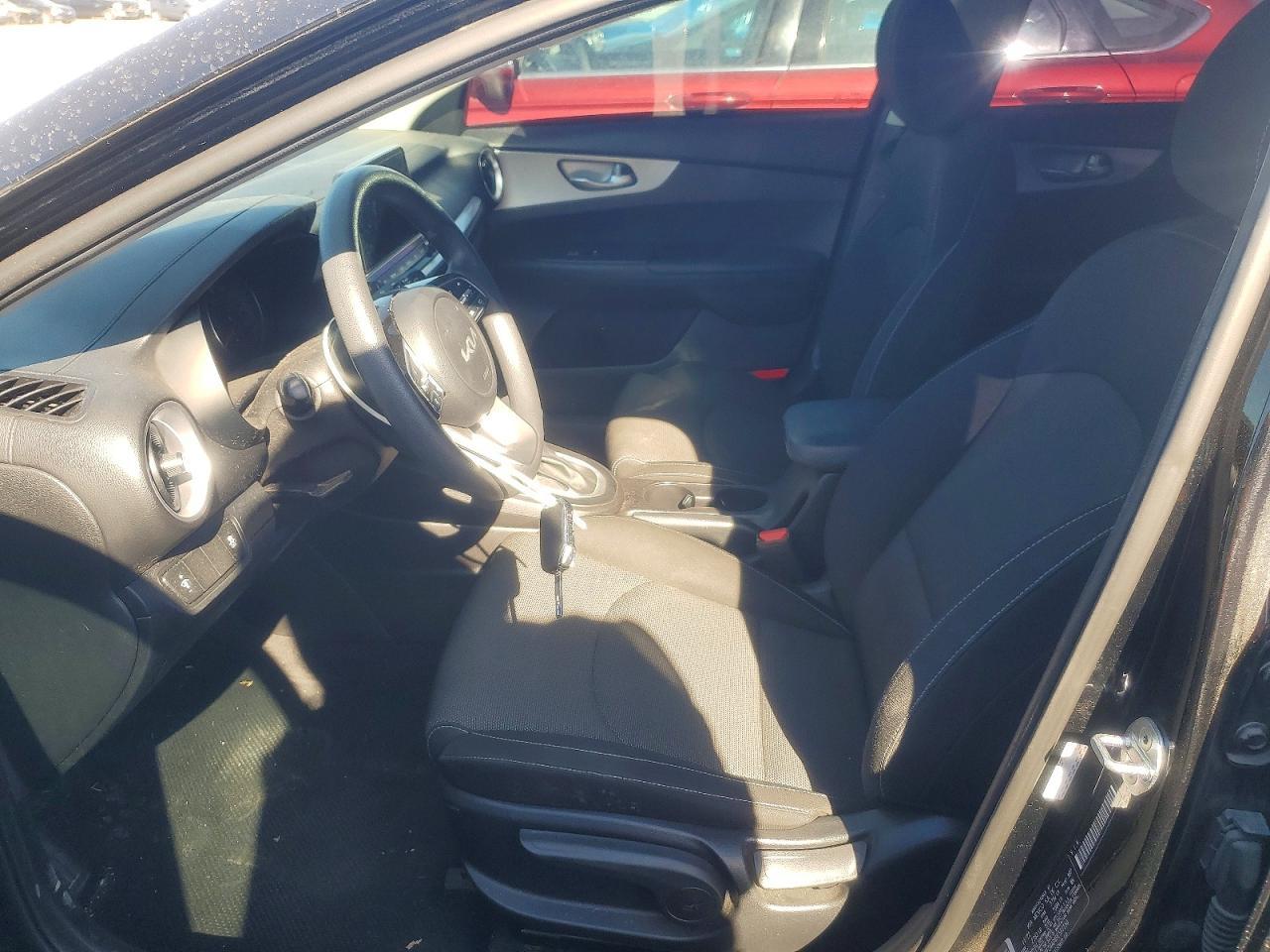 2023 Kia Forte - Фото 7