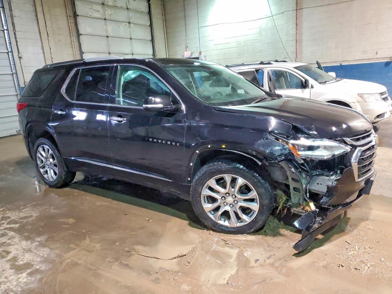 2018 Chevrolet Traverse Premier - Image 4