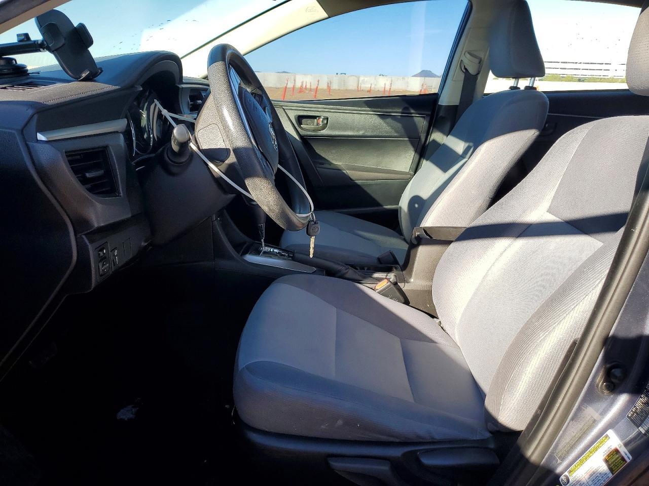 2015 Toyota Corolla L - Фото 7