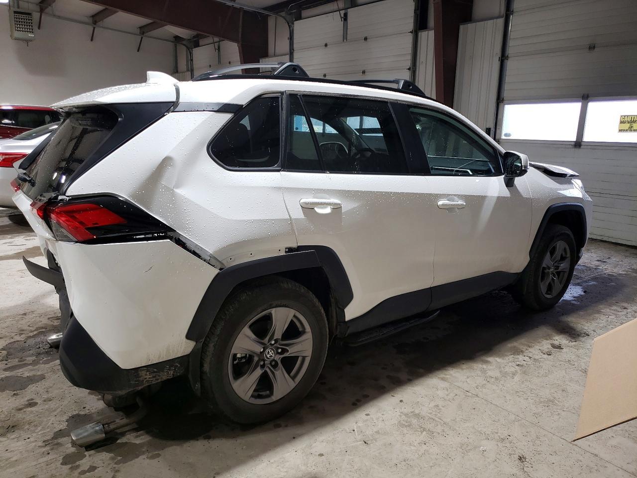 2024 Toyota Rav4 Xle - Фото 3