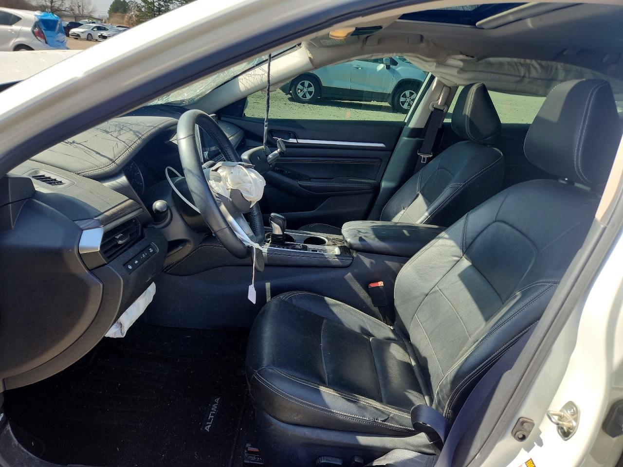 2021 Nissan Altima Platinum - Фото 7