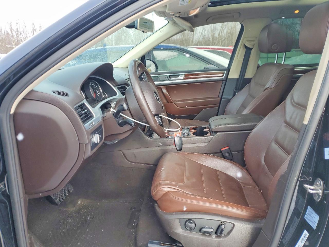 2013 Volkswagen Touareg V6 - Image 7
