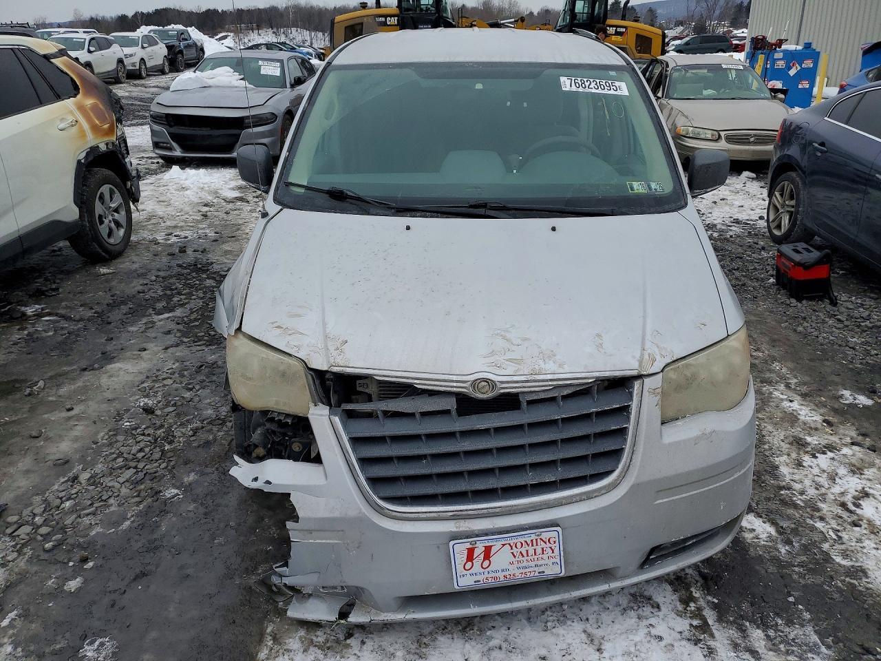 2008 Chrysler Town & Country Lx - Фото 5