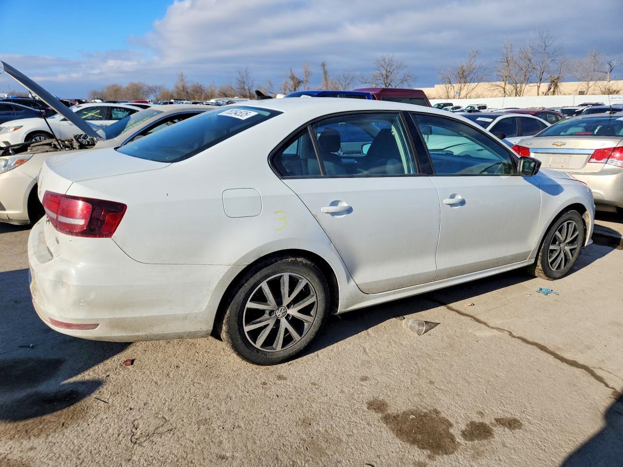 2016 Volkswagen Jetta Se - Image 3