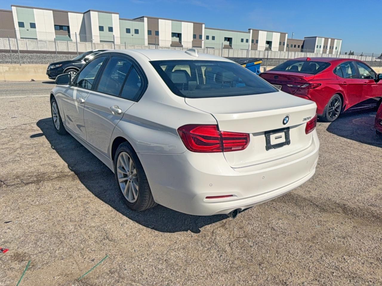 2018 BMW 320 I - Image 3